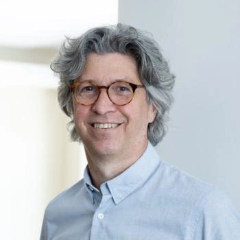 Leia mais sobre o artigo O poder da literatura por José Garcez Ghirardi